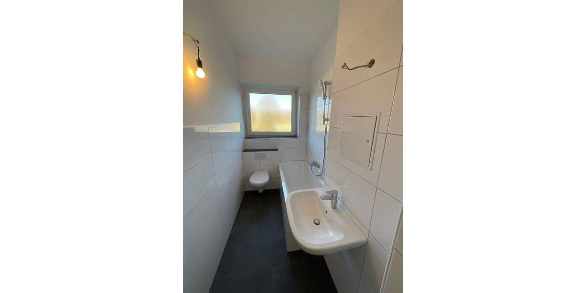 Etagenwohnung Wuppertal Barmen - 4 Zimmer, 94 m&sup2;, 759&euro; | Angebot:24802686