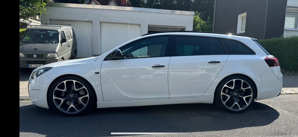 Opel Insignia 76.250 km 18.790 &euro; Mettmann 40822