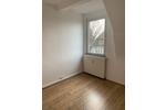 RE-West Altbauwohnung 2 Zi., KDB, DG, 55 qm, saniert, kein Balkon 2.5 zimmer