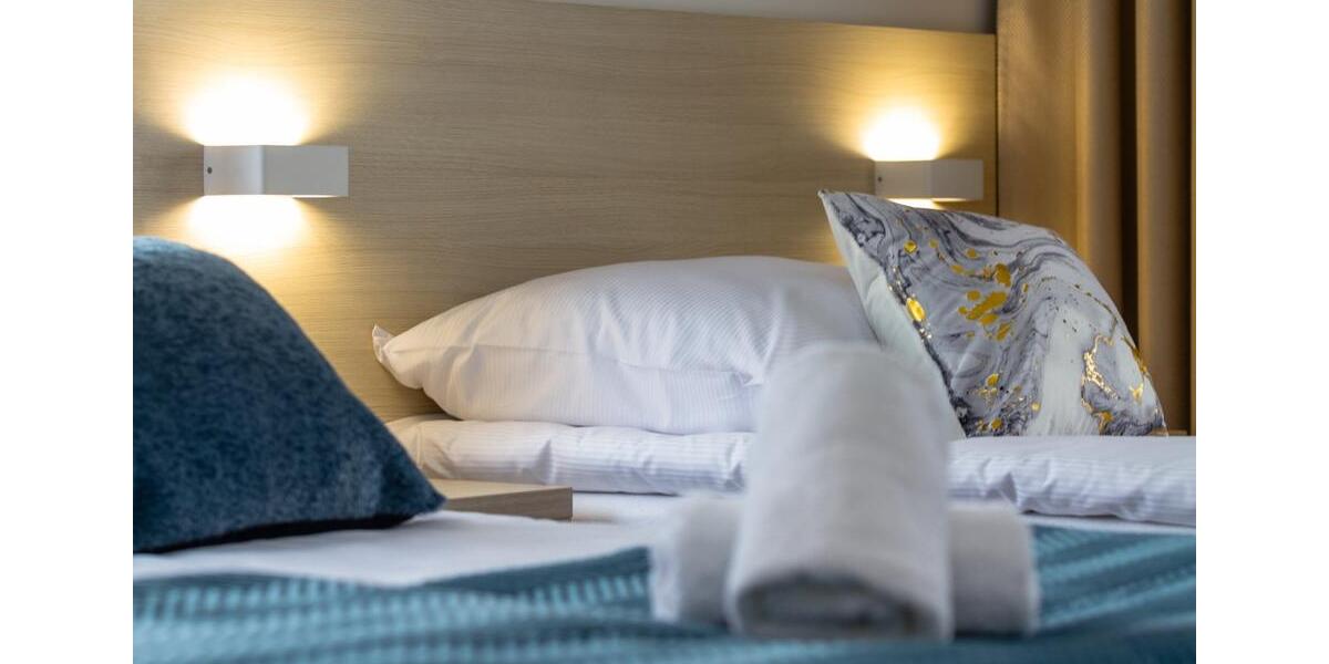 Haus und Gästehaus zum Verkauf im Küstenviertel Grzybowo 18 zimmer