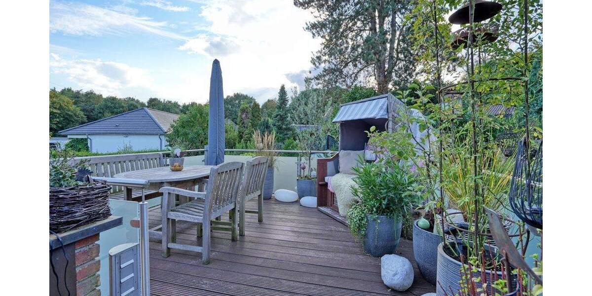 Attraktive Eigentumswohnung im Zweifamilienhaus mit Top-Ausstattung am Park 3 zimmer