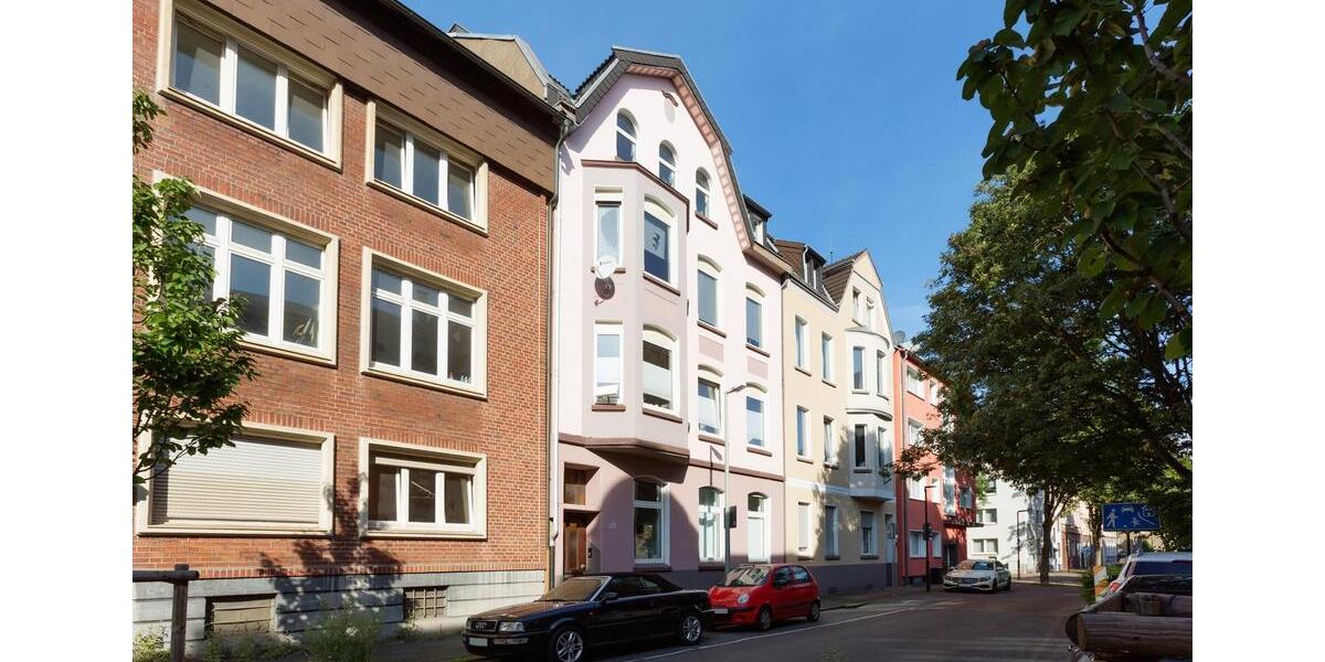 Charmante 2-Zimmer Dachgeschosswohnung in Duisburg-Laar 3 zimmer