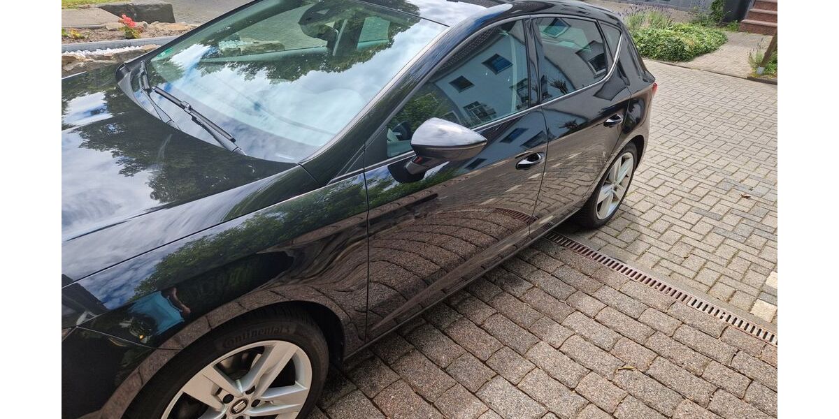 Seat Leon 101.000 km 14.999 &euro; Dinslaken 46539