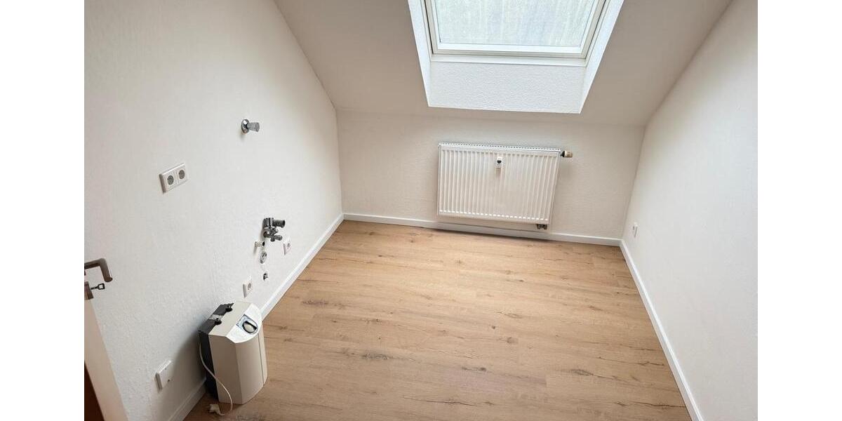 2,5-Zimmer - DG -Wohnung mit Balkon ohne Kinderzimmer in Herne 2 zimmer