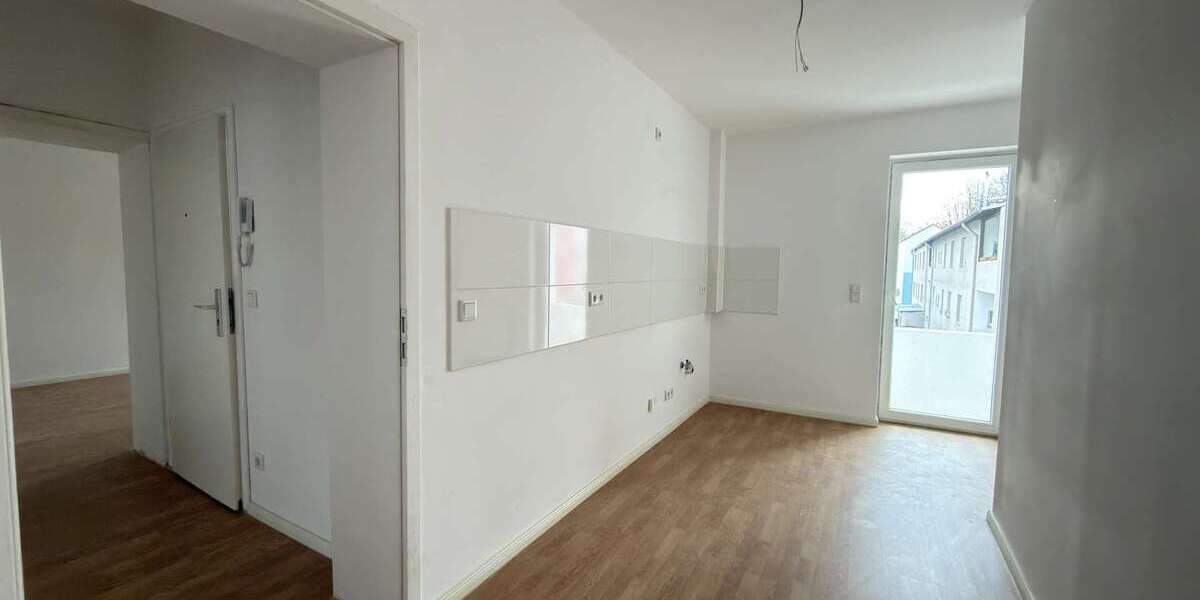 Exklusives Investment: Kernsaniertes Mehrfamilienhaus mit Balkon und Terrasse 10 zimmer