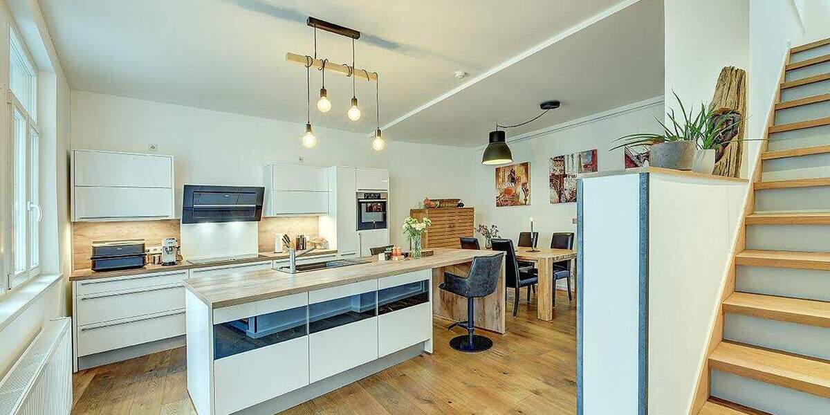 Mehrfamilienhaus, Wohnhaus Mettmann - 9 Zimmer, 307 m&sup2;, 3.700&euro; | Angebot:23824613