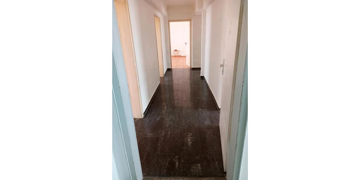 Etagenwohnung Oberhausen - 4 Zimmer, 92 m&sup2;, 122.000&euro; | Angebot:25305230