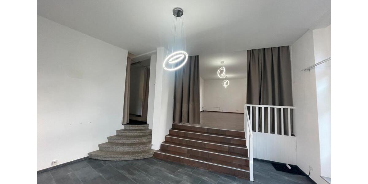 Helles Ladenlokal in zentraler Innenstadtlage von Wülfrath zimmer