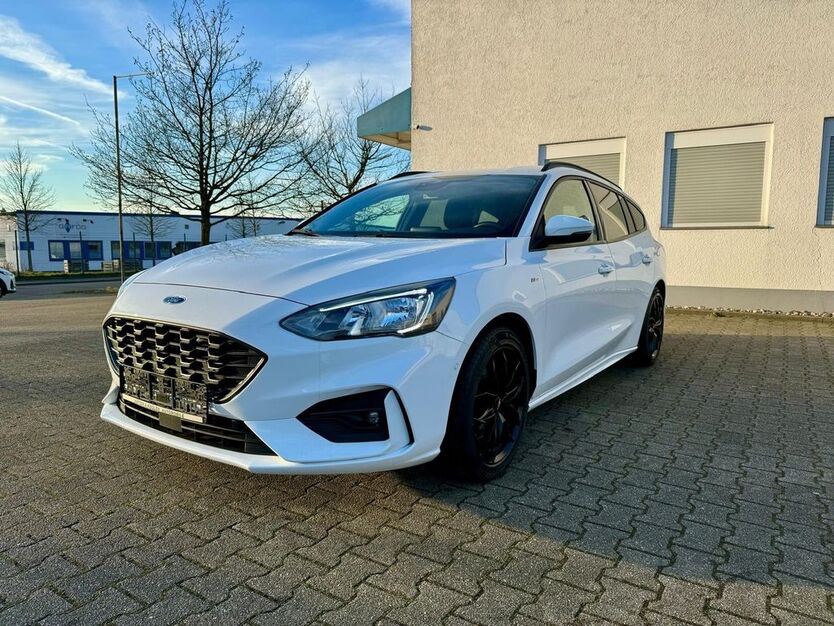 Ford Focus 59.000 km 12.900 € Gelsenkirchen 45891