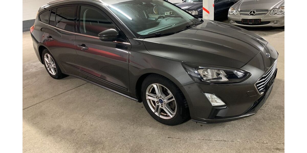 Ford Focus 122.700 km 10.450 &euro; Dortmund 44225