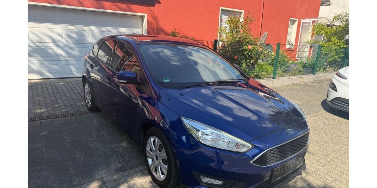 Ford Focus 120.000 km 5.999 &euro; Essen 45147