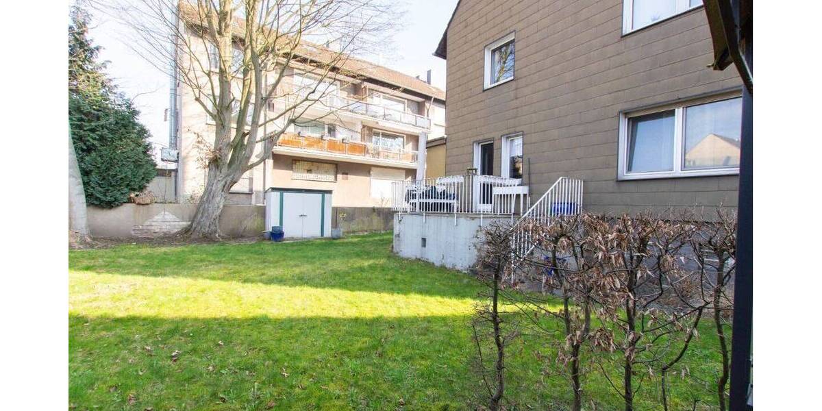 Mehrfamilienhaus, Wohnhaus Essen Bergerhausen - 8 Zimmer, 229 m&sup2;, 440.000&euro; | Angebot:26862346