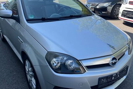 Opel Tigra 157.000 km 1.699 &euro; Recklinghausen 45663