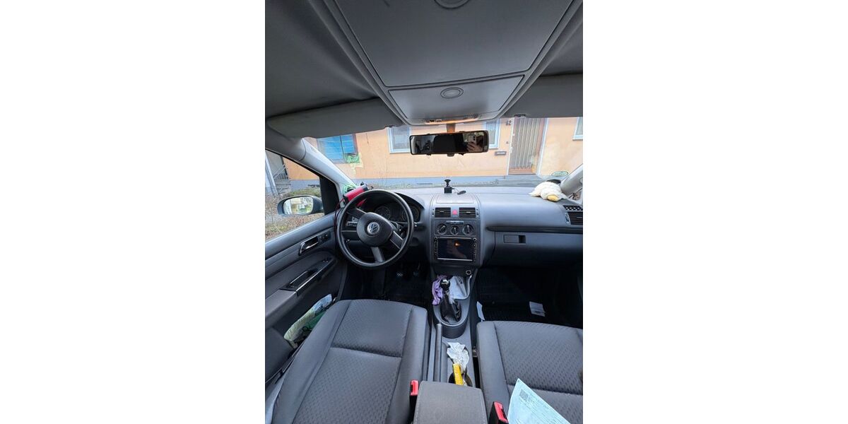 VW Touran 205.000 km 3.333 &euro; Wuppertal 42289