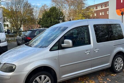 VW Caddy 178.690 km 4.700 € Oberhausen 46045