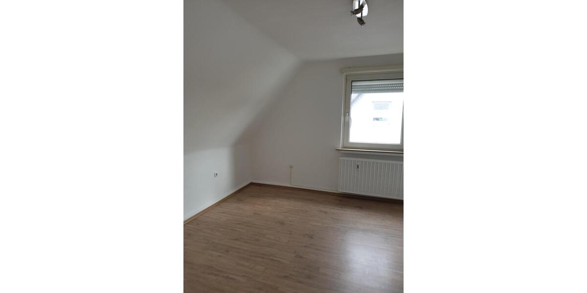 Dachgeschoßwohnung Recklinghausen Grullbad - 3 Zimmer, 55 m&sup2;, 430&euro; | Angebot:25378654