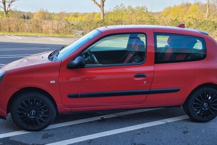 Renault Clio 96.000 km 1.699 &euro; Mülheim an der Ruhr 45468