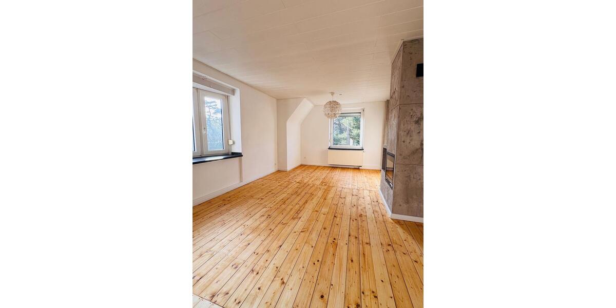 Wohnung mit Garten, Einbauküche und Kaminofen 3 zimmer