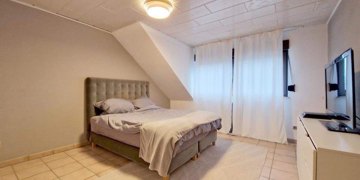 Etagenwohnung Bottrop Eigen - 2 Zimmer, 64 m&sup2;, 165.000&euro; | Angebot:24689893