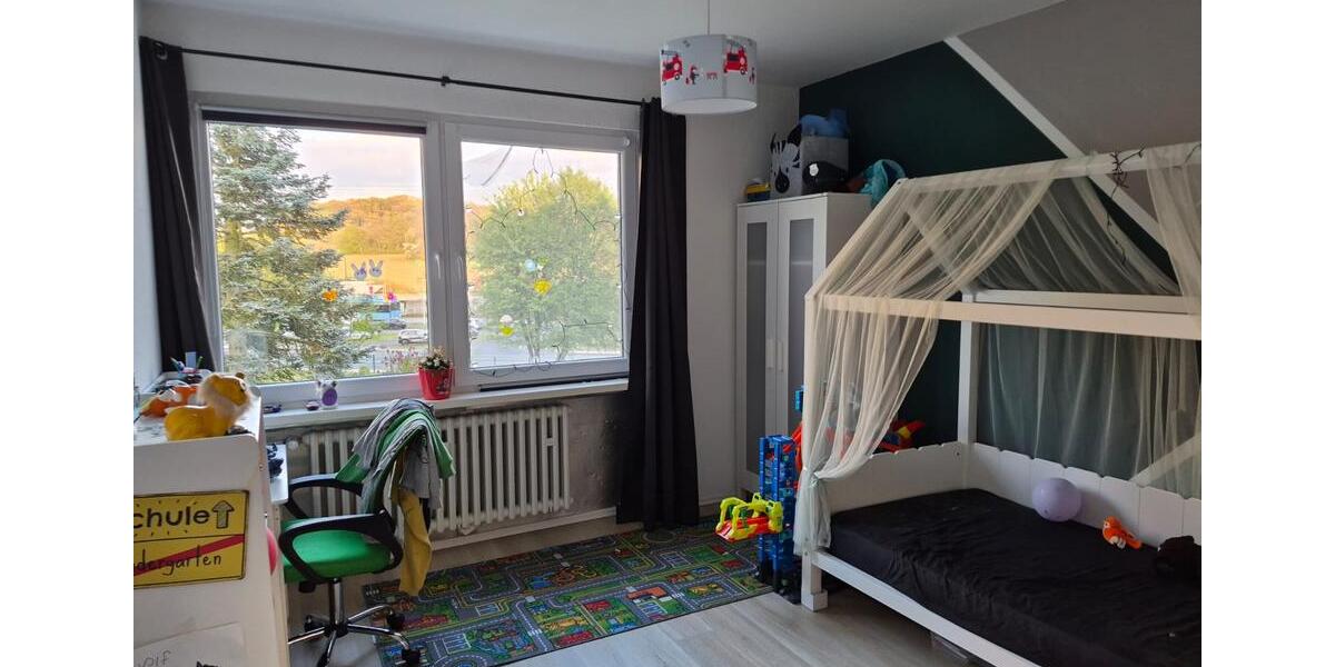Etagenwohnung Velbert Pöthen - 3 Zimmer, 75 m&sup2;, 745&euro; | Angebot:26216251