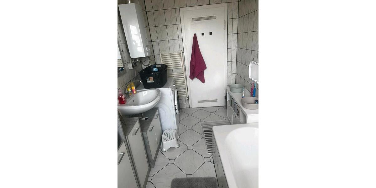 Etagenwohnung Wuppertal Barmen - 3 Zimmer, 80 m&sup2;, 560&euro; | Angebot:26381643