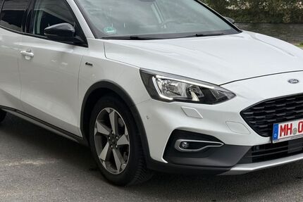 Ford Focus 89.000 km 12.200 &euro; Mülheim an der Ruhr 45479