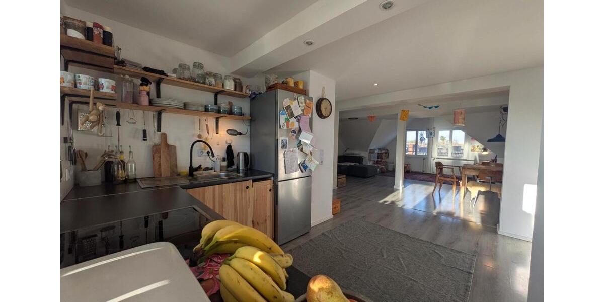 Dachgeschoßwohnung Bochum Günnigfeld - 4 Zimmer, 110 m&sup2;, 1.175&euro; | Angebot:26488136