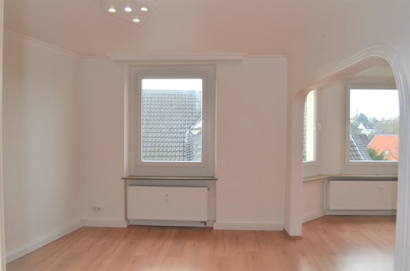 Großzügige AltbauWohnung mit Flair in der Wülfrather Innenstadt!