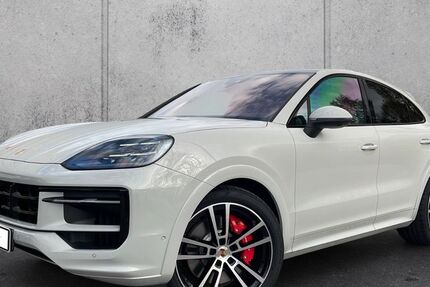Porsche Cayenne 9.900 km 132.750 &euro; Recklinghausen 45665