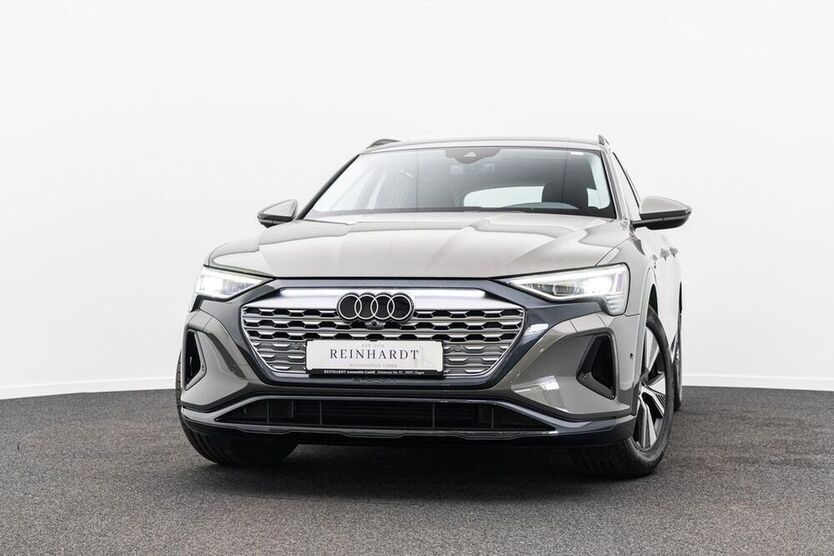 Q8 e-tron