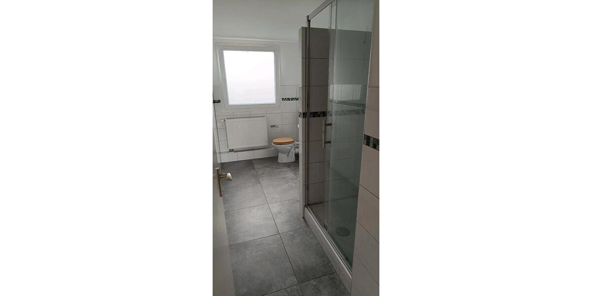 Dachgeschoßwohnung Duisburg Beeck - 2.5 Zimmer, 52 m&sup2;, 374&euro; | Angebot:26237076