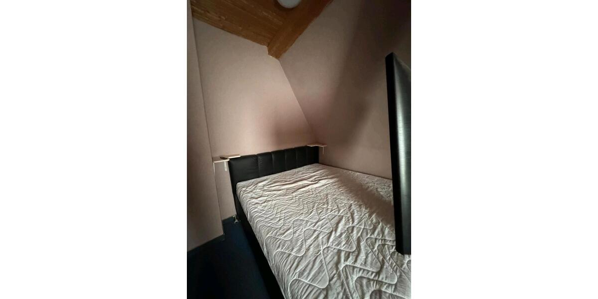 Dachgeschoßwohnung Gladbeck - 1 Zimmer, 65 m&sup2;, 550&euro; | Angebot:26233305