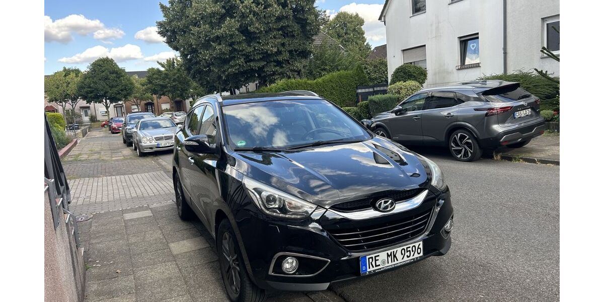 Hyundai ix35 128.000 km 9.900 &euro; Castrop-Rauxel 44579