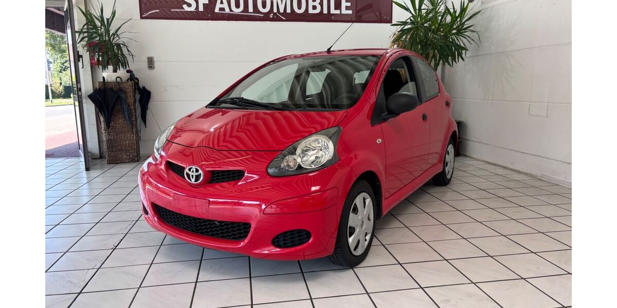 Toyota Aygo (X) 77.145 km 3.900 &euro; Essen - Karnap 45329