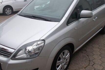 Opel Zafira 182.000 km 4.990 € Bochum 44809