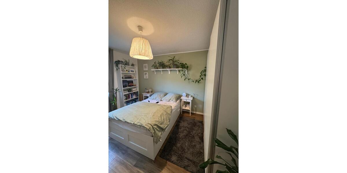 Erdgeschoßwohnung Essen Stadtbezirk VI - 2.5 Zimmer, 44 m&sup2;, 550&euro; | Angebot:26378963