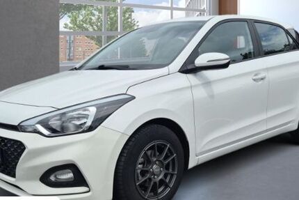 Hyundai i20 36.970 km 11.490 &euro; Hattingen 45525