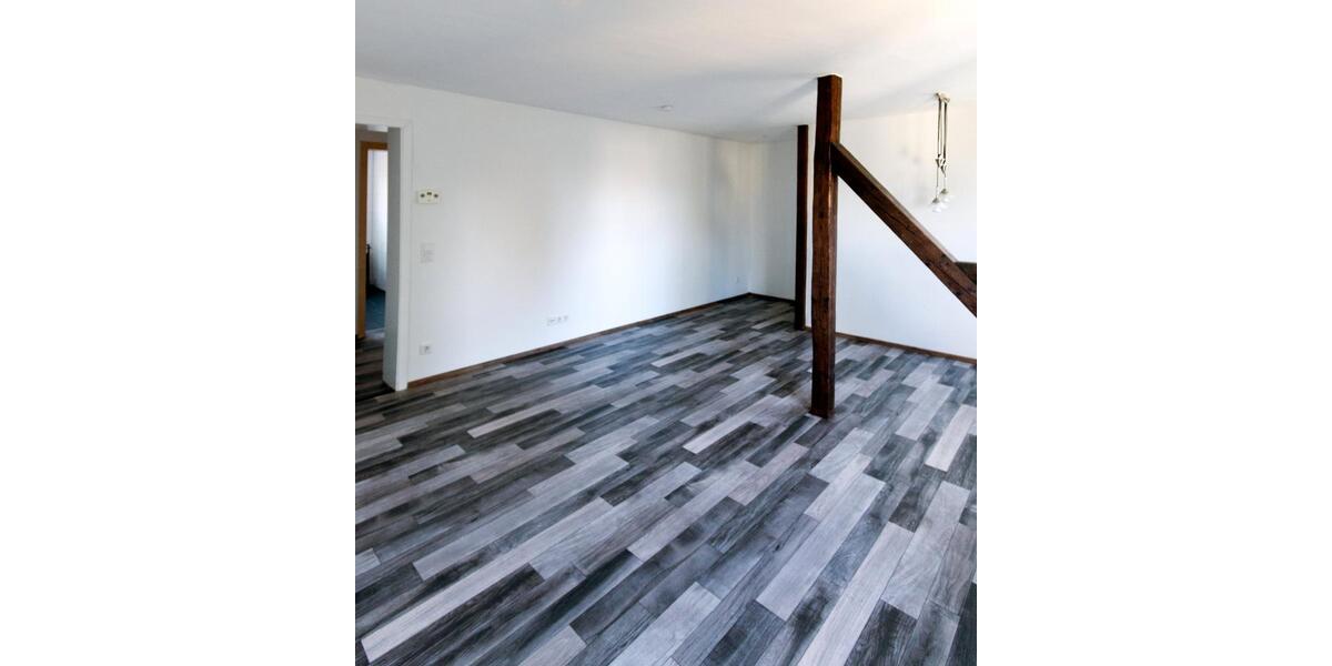 Hochwertig kernsanierte Dachgeschoss 2,5 Zimmer-Wohnung 61qm² 2 zimmer