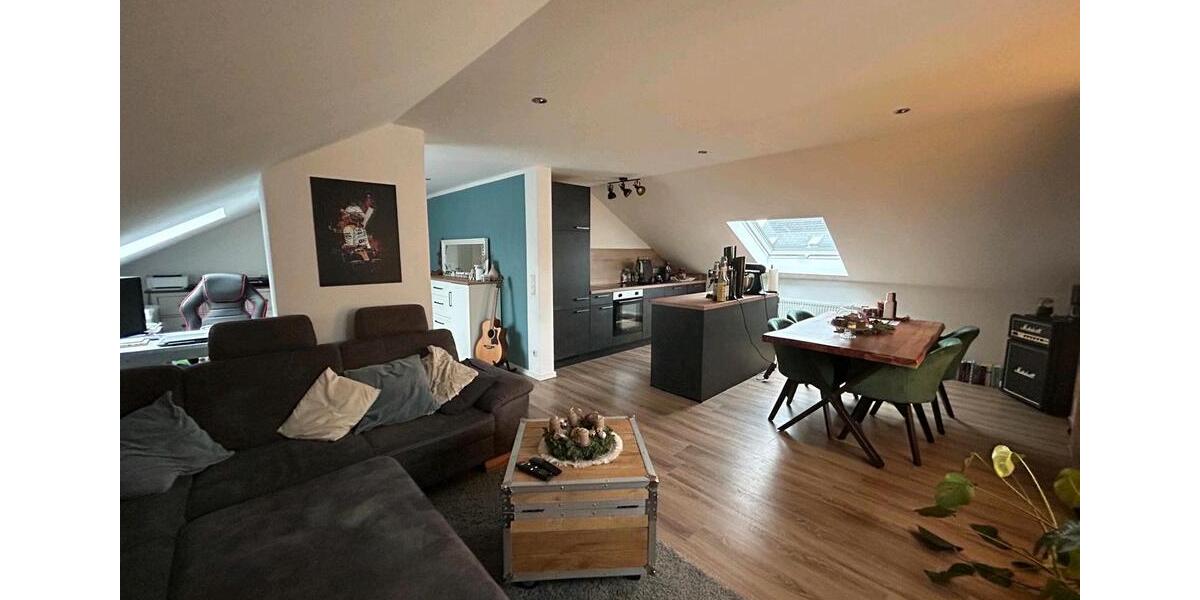 Top Lage 3 Zimmer DG-Wohnung zu Vermieten 3 zimmer