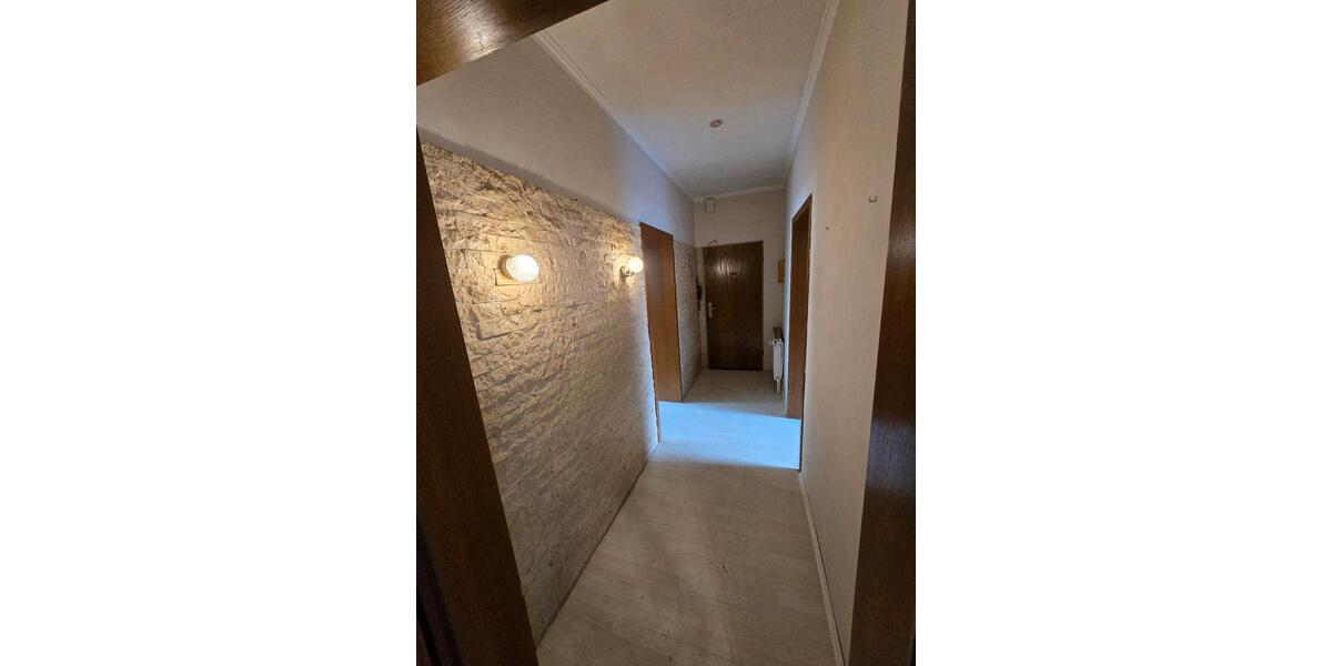 Erdgeschoßwohnung Duisburg Hamborn - 5 Zimmer, 166 m&sup2;, 175.000&euro; | Angebot:26480561
