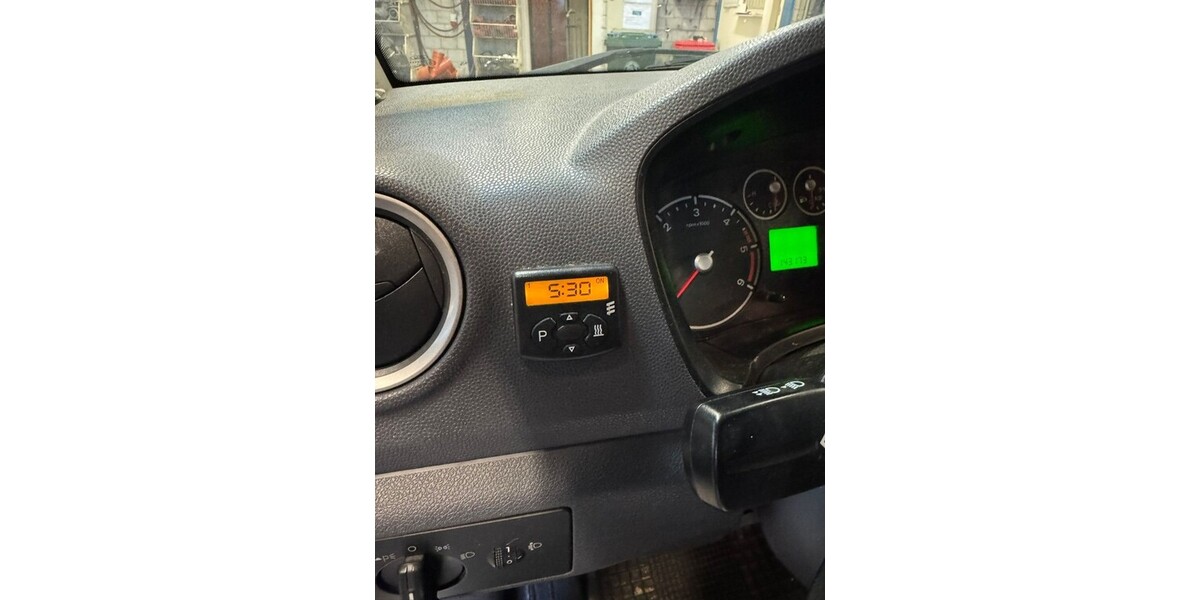 Ford Transit Tourneo Connect 143.000 km 4.900 &euro; Oberhausen 46045