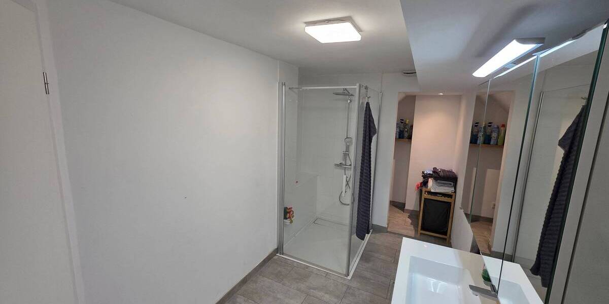 Mehrfamilienhaus, Wohnhaus Velbert Kostenberg - 9 Zimmer, 259 m&sup2;, 650.000&euro; | Angebot:19426828