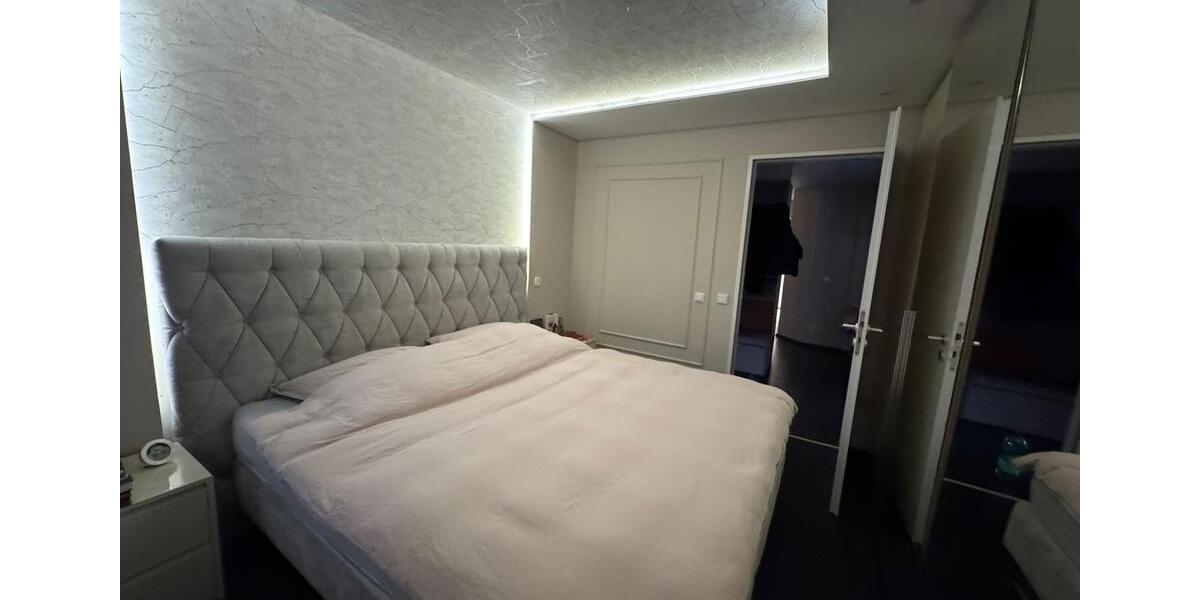 Luxuriöse EG Wohnung in Ratingen mit großem Garten beliebte Lage 4 zimmer