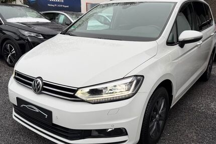 VW Touran 65.168 km 24.950 &euro; Wuppertal 42109