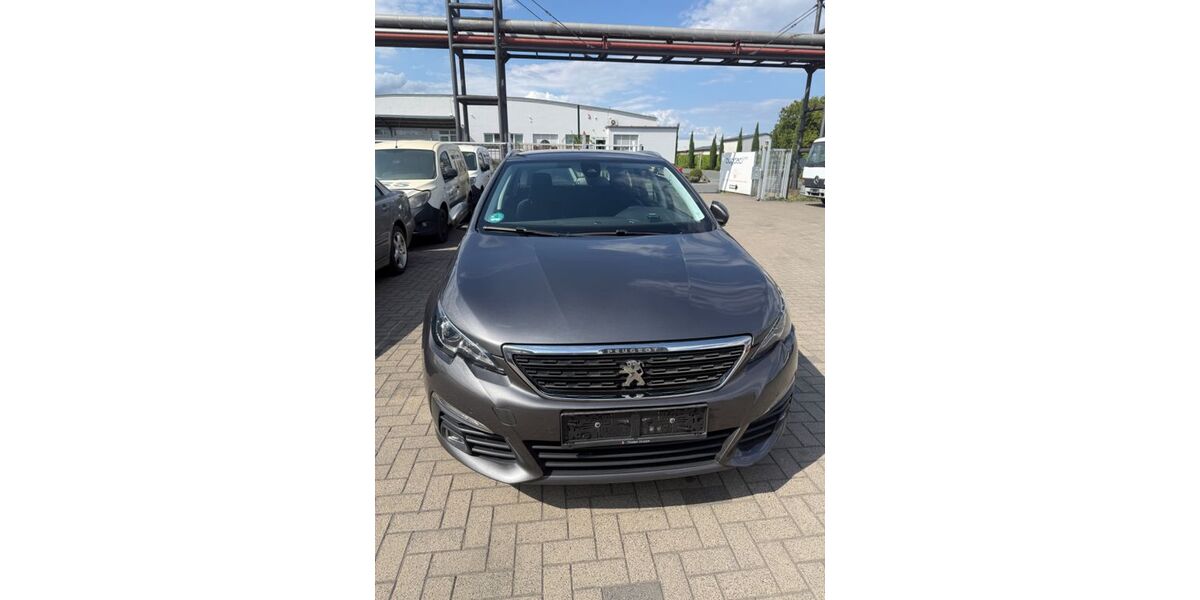 Peugeot 308 156.000 km 6.500 &euro; Essen 45356