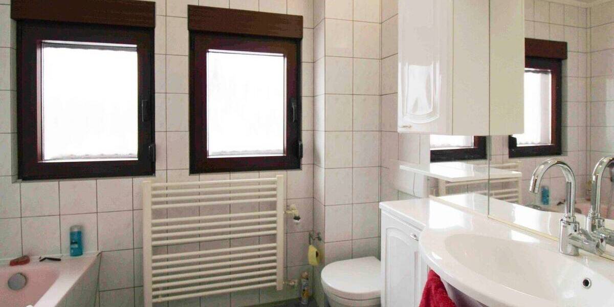 Einfamilienhaus Heiligenhaus Mitte - 6 Zimmer, 125 m&sup2;, 490.000&euro; | Angebot:26037214