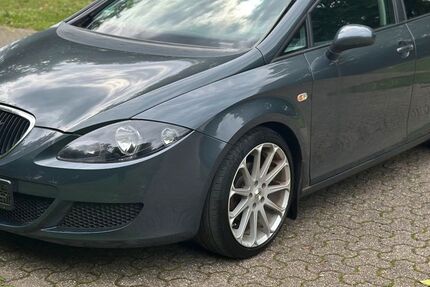 Seat Leon 182.370 km 1.299 &euro; Oberhausen 46149
