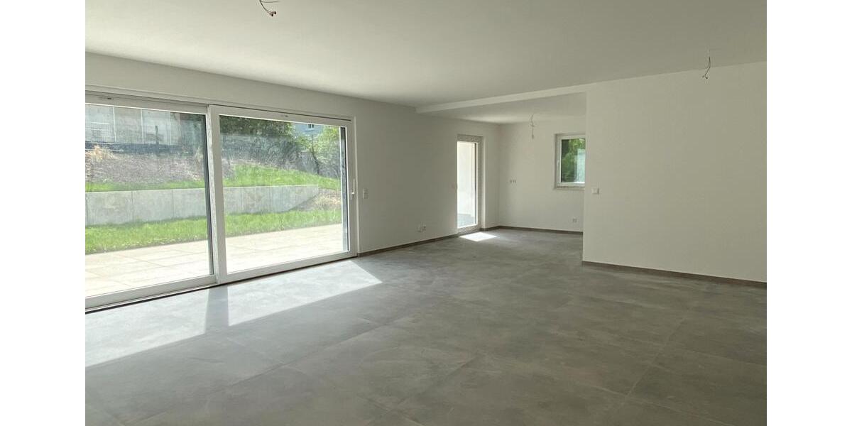 Erdgeschoßwohnung Dortmund Hombruch - 4 Zimmer, 129 m&sup2;, 1.930&euro; | Angebot:26396473