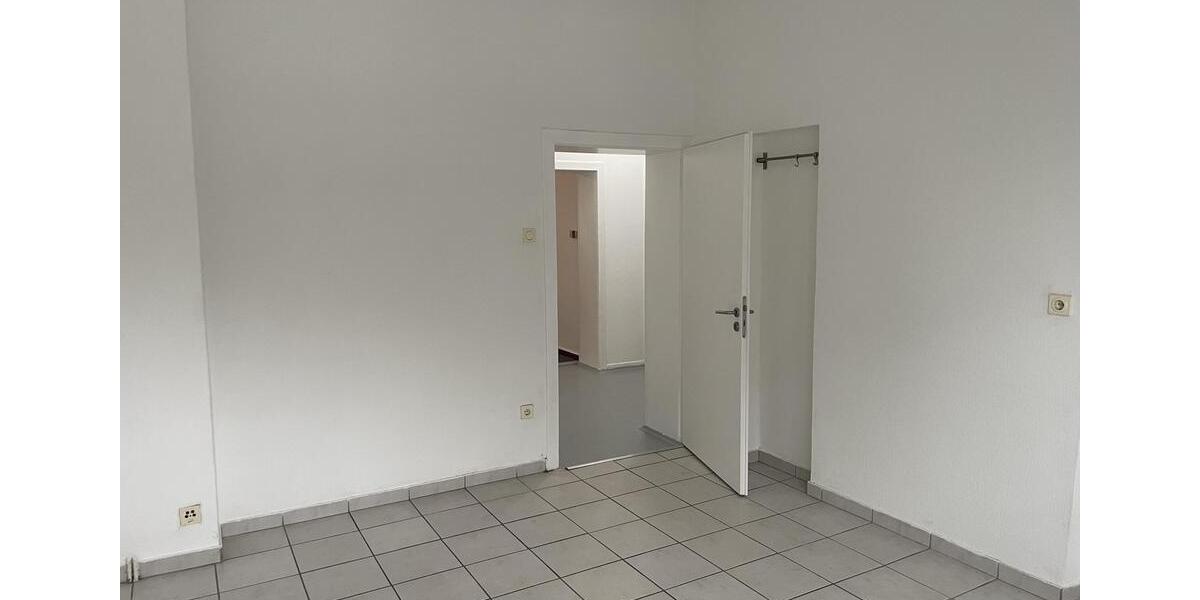 Erdgeschoßwohnung Dortmund Innenstadt West - 4 Zimmer, 80 m&sup2;, 900&euro; | Angebot:25097994