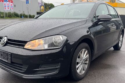 VW Golf 95.229 km 8.350 € Schwelm 58332